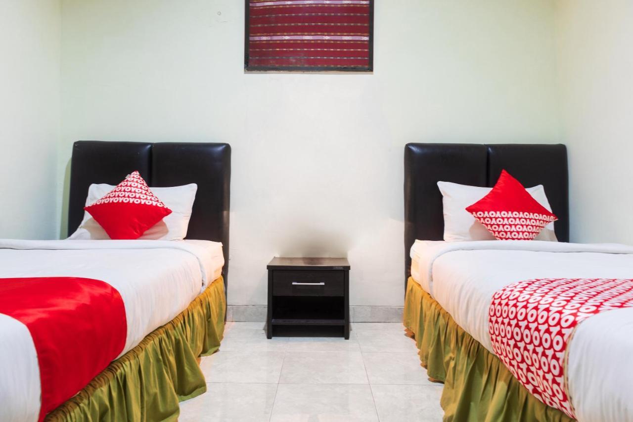 Super Oyo 1682 Greenia Hotel Kupang  Exteriör bild
